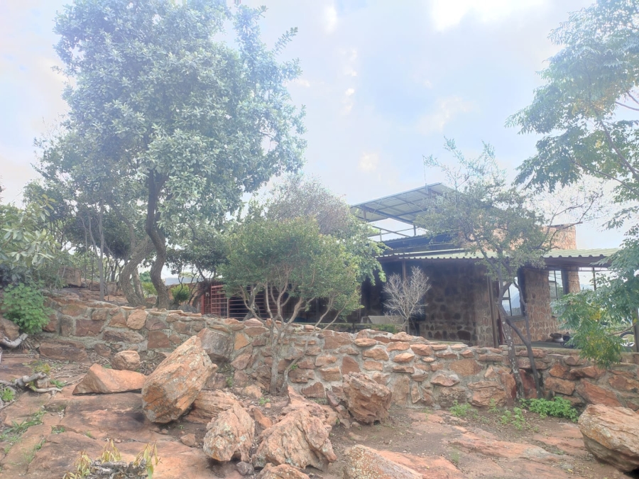 2 Bedroom Property for Sale in Rustenburg Rural North West